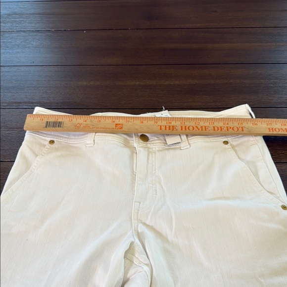 J. Crew Petite slim-wide jean with stacked buttons Size 29 Petite - Picture 9 of 13
